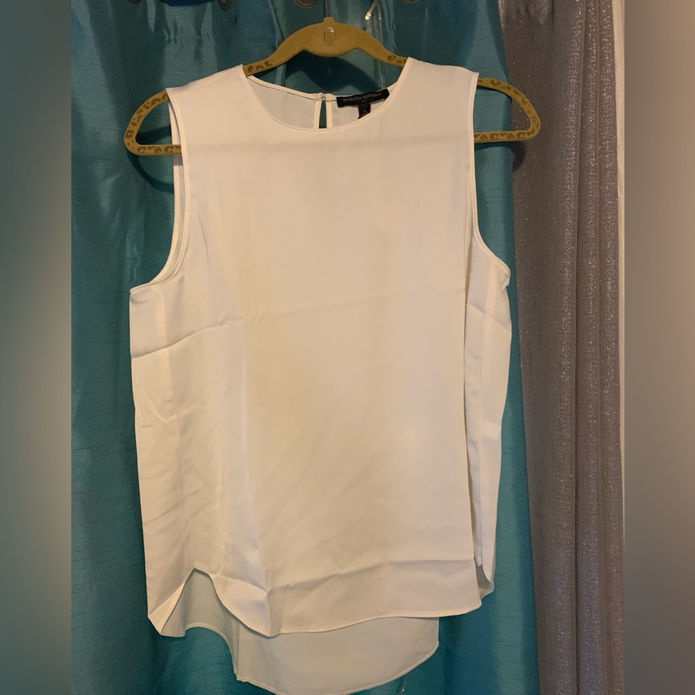 Women’s Banana Republic Blouse Size M